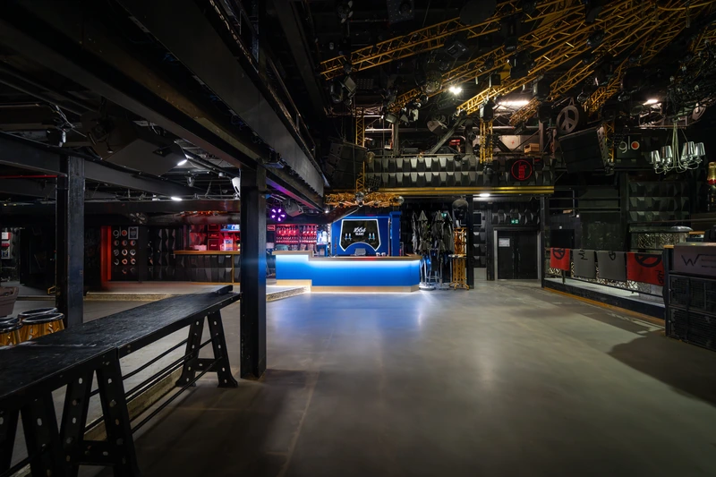 MAD Lausanne — Bar 1664