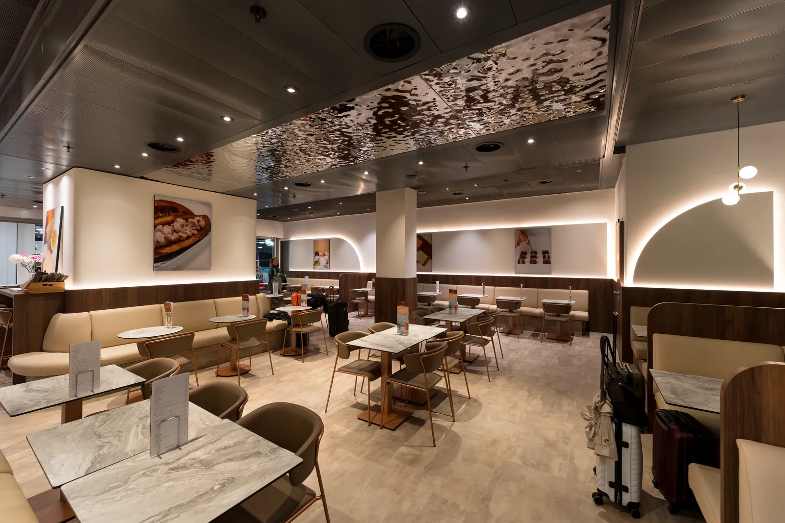 Martel, restaurant à l'Aéroport de Genève par DraftC, vue 12