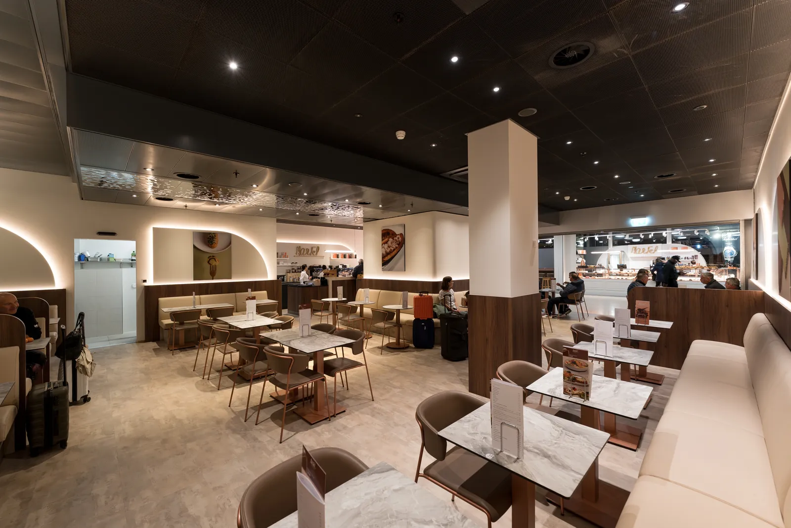 Martel, restaurant à l'Aéroport de Genève par DraftC, vue 14