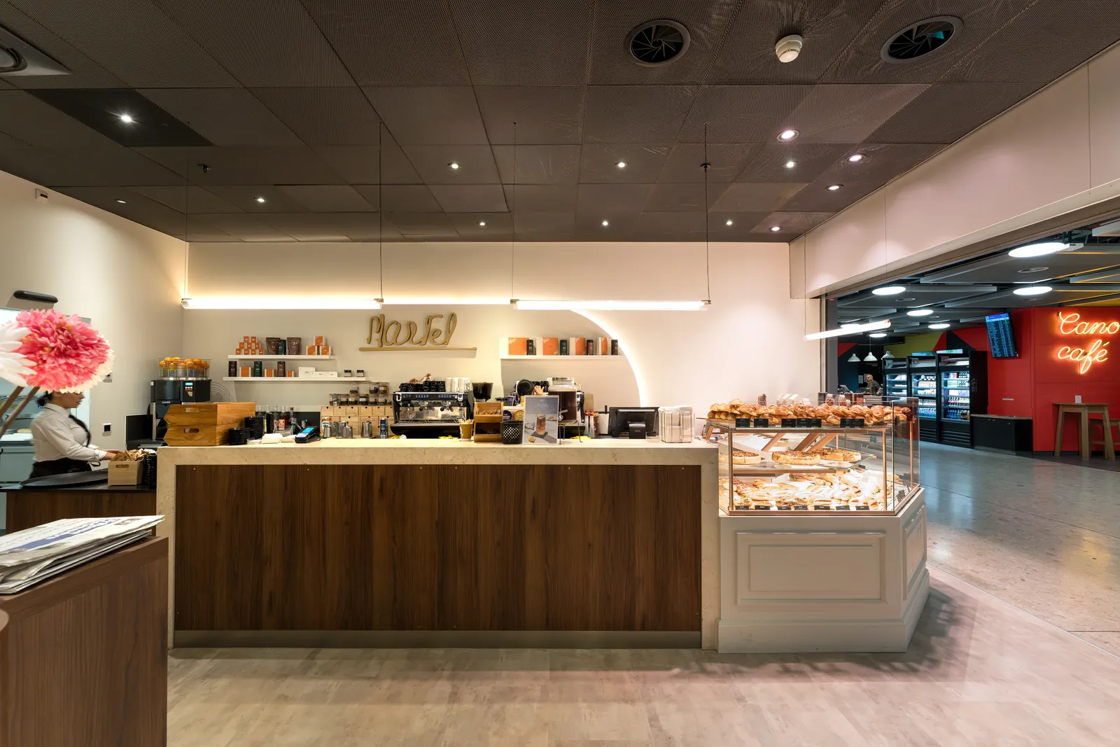 Martel, restaurant à l'Aéroport de Genève par DraftC, vue 15